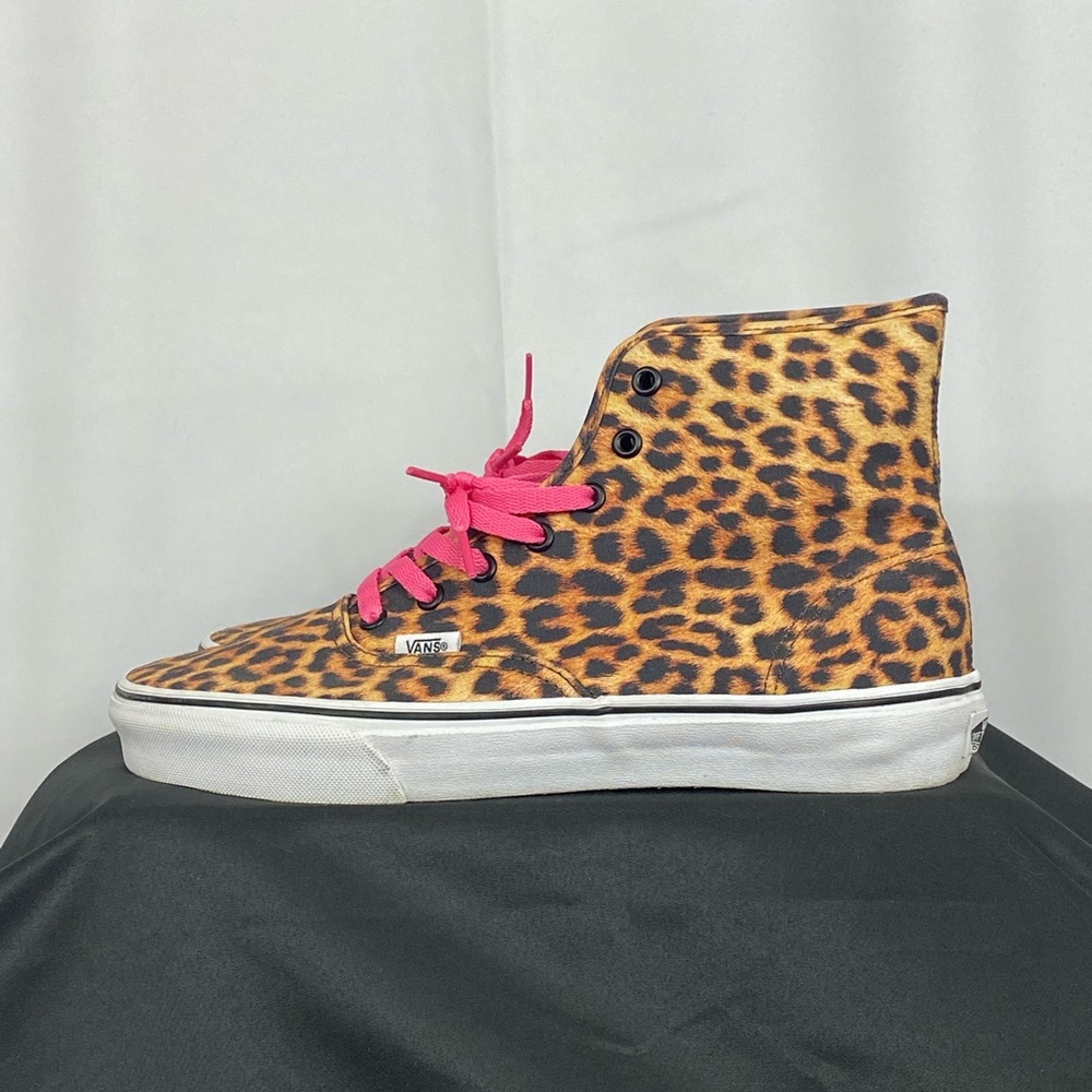 Women’s cheetah print Vans